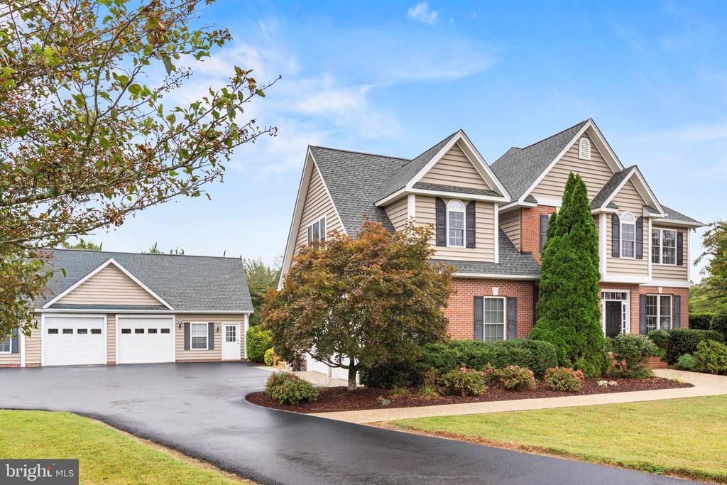 44297 READ COURT