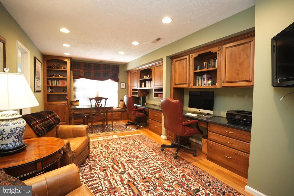 23139 CLOVER RIDGE LANE