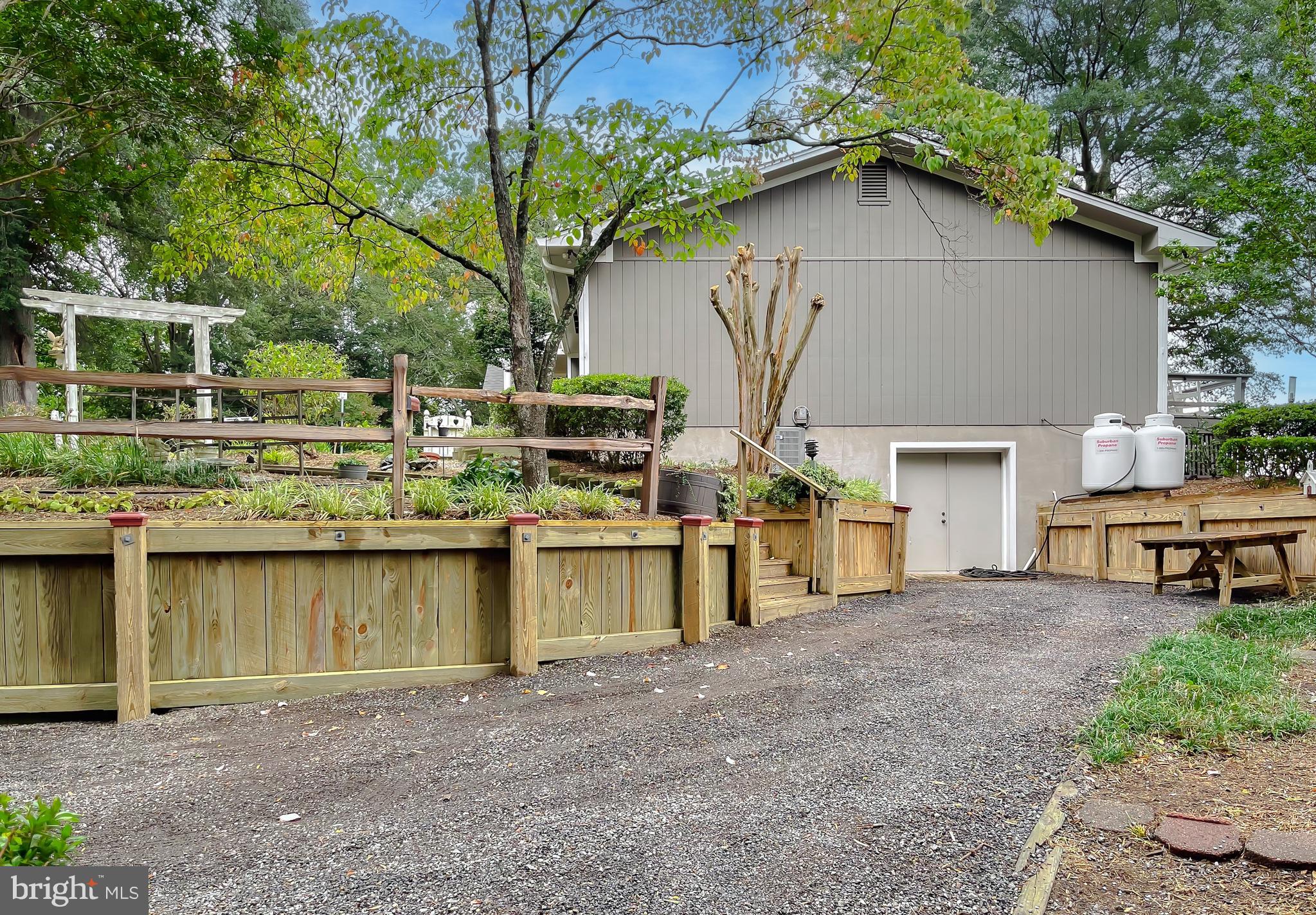 44973 SMITHS NURSERY ROAD