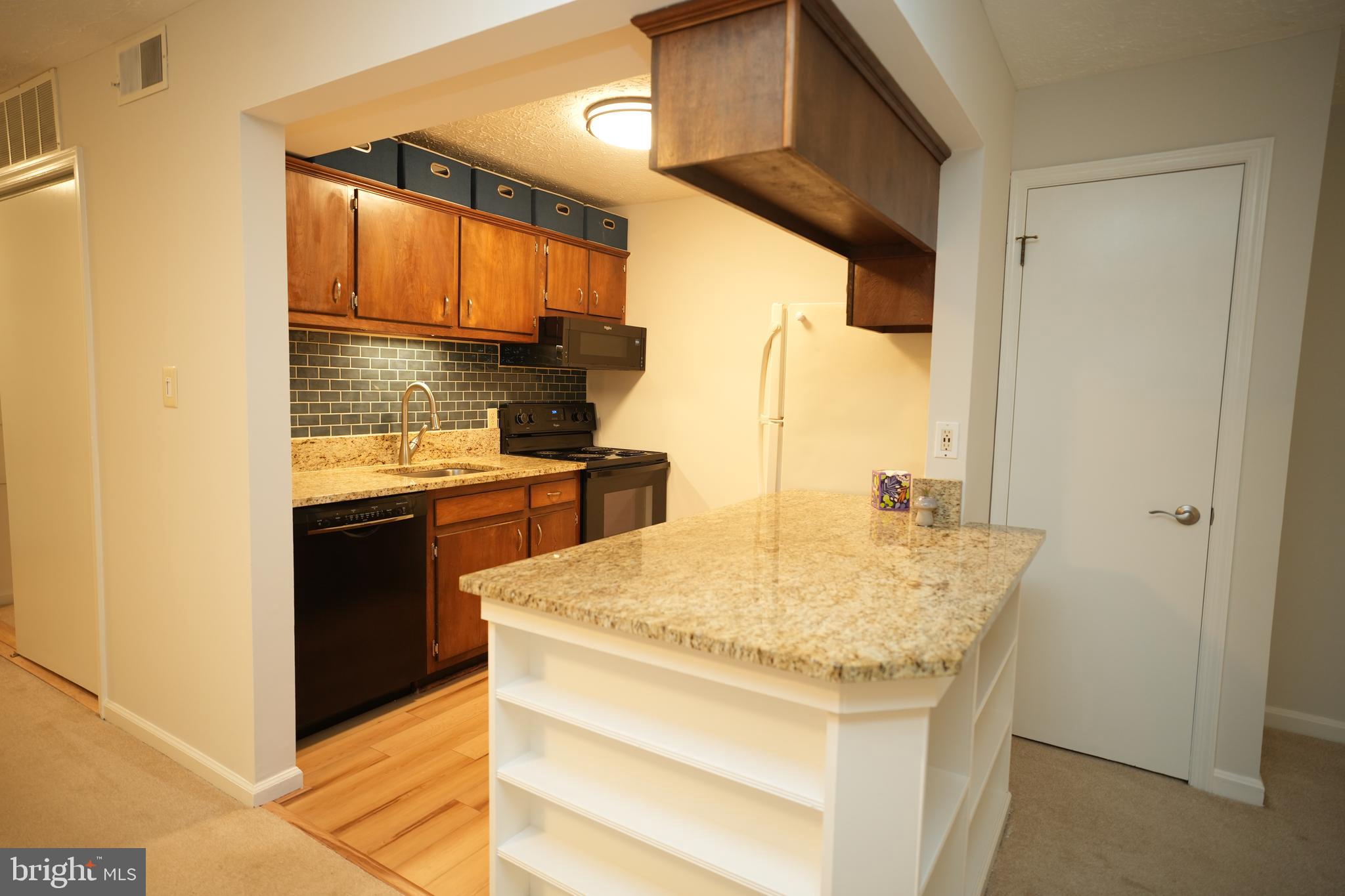 44691 WHITE OAK COURT 503
