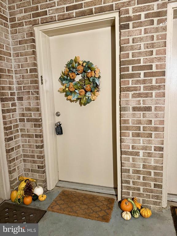 44691 WHITE OAK COURT 503