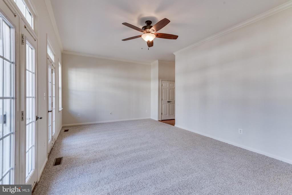22539 LANDING WAY