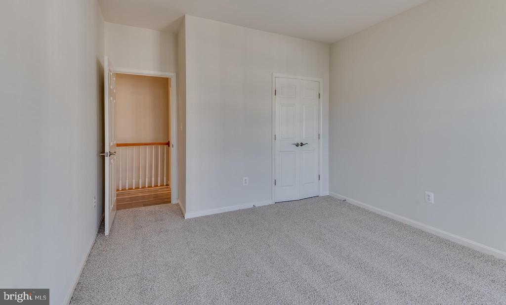 22539 LANDING WAY