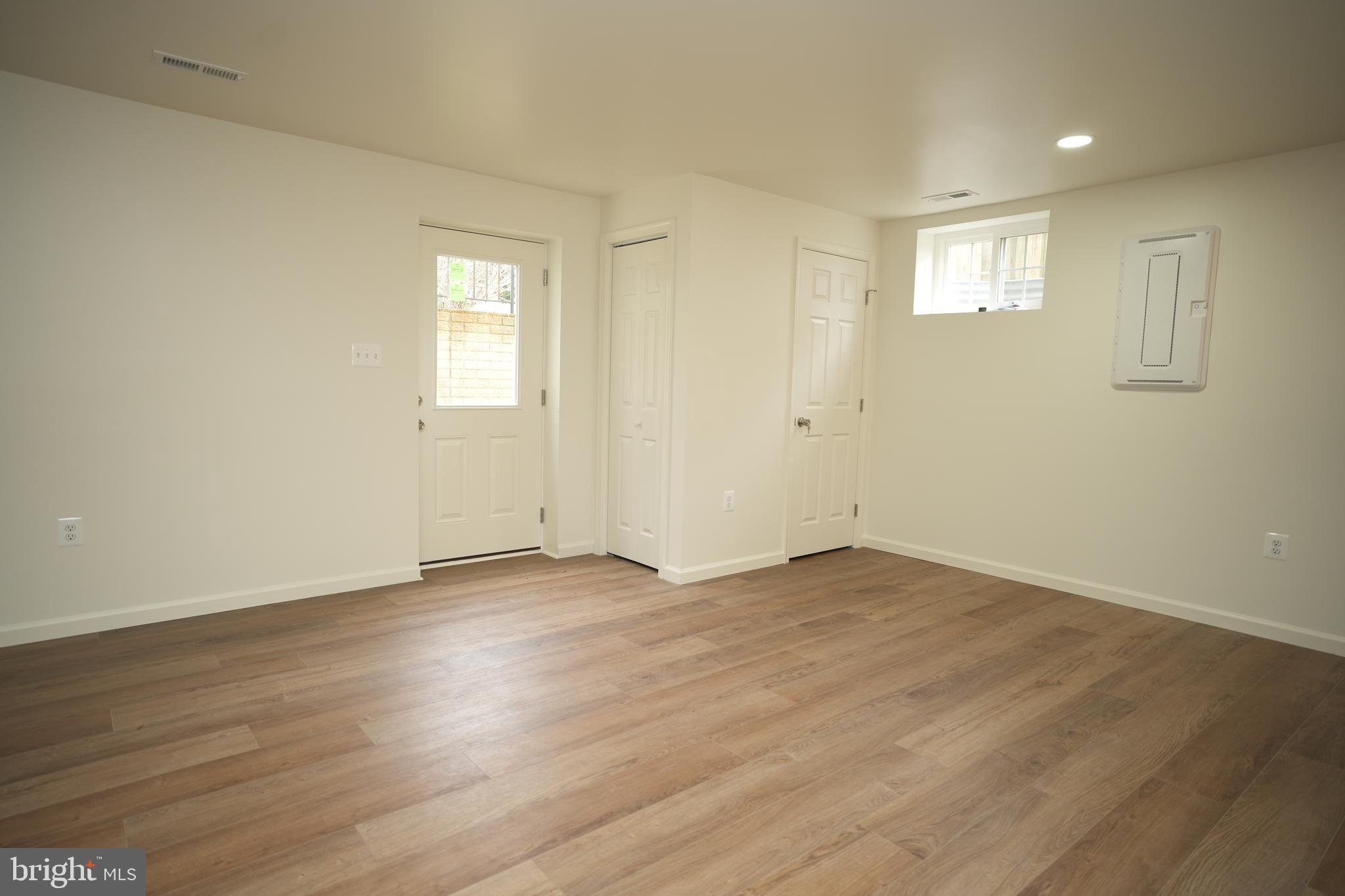 22271 GOLDENROD DRIVE BASEMENT APARTMENT
