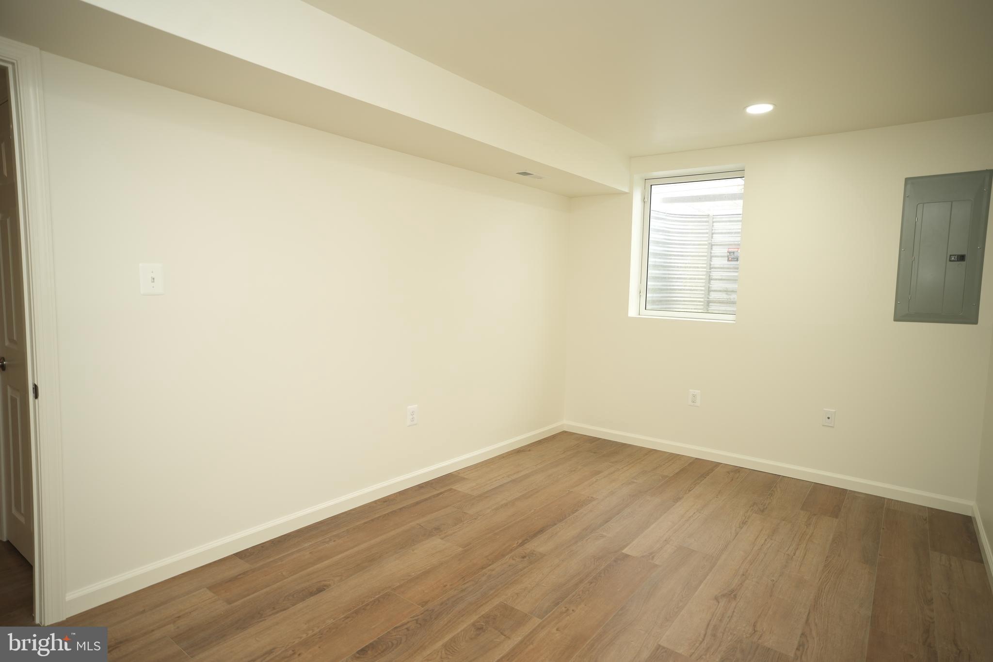 22271 GOLDENROD DRIVE BASEMENT APARTMENT