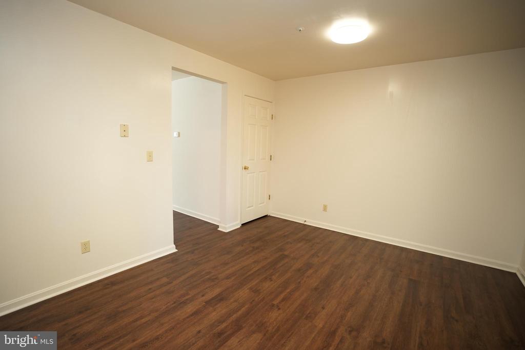 45828 WOLFTRAP WAY
