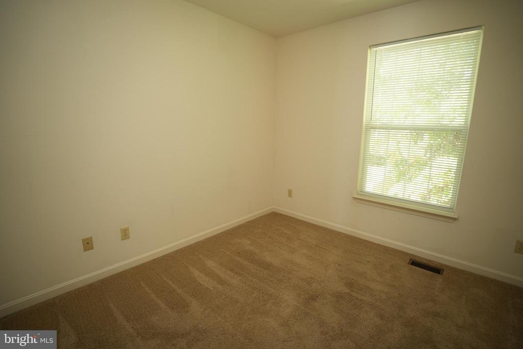 45828 WOLFTRAP WAY