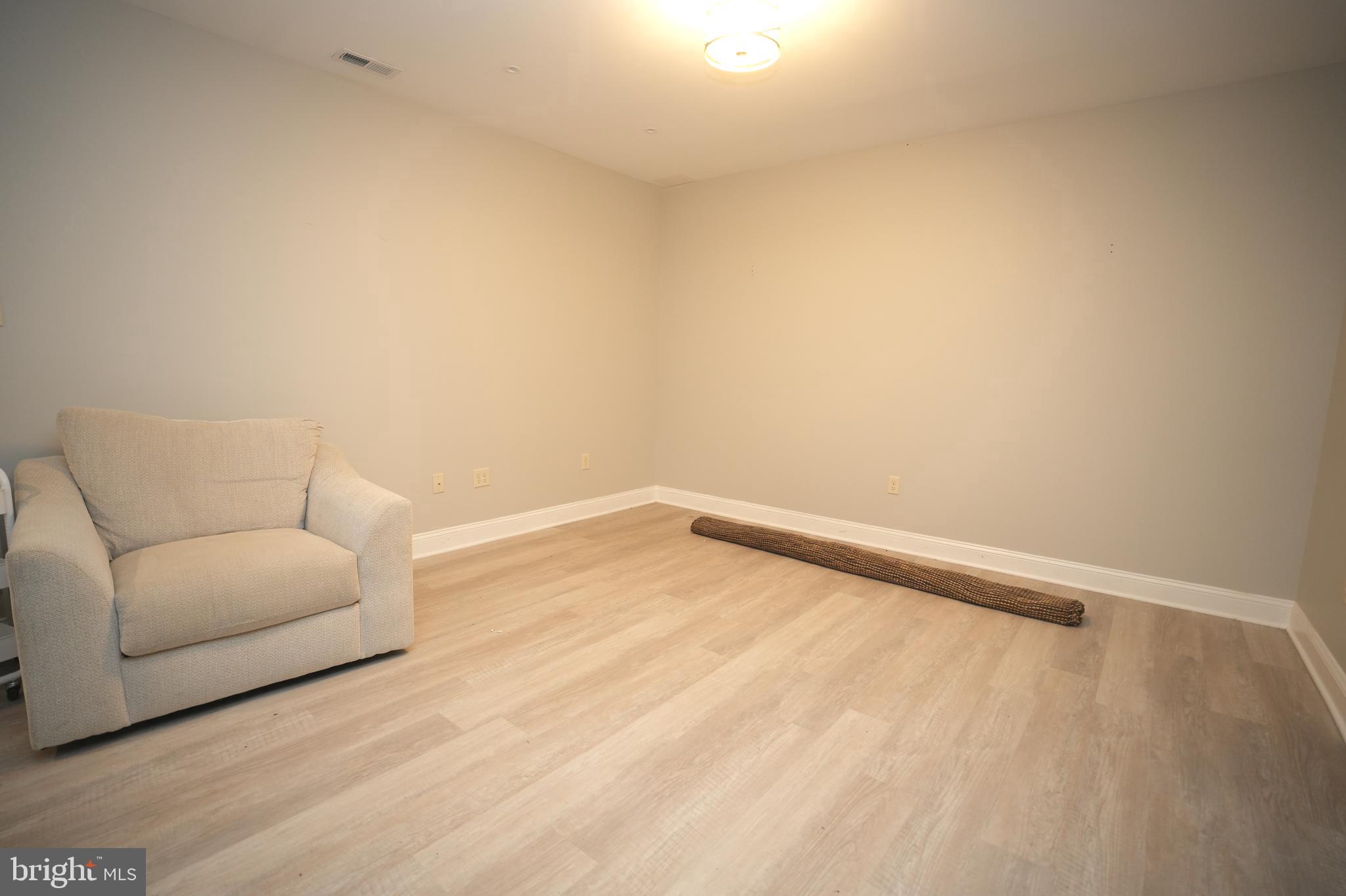 43248 WAVERLY COURT