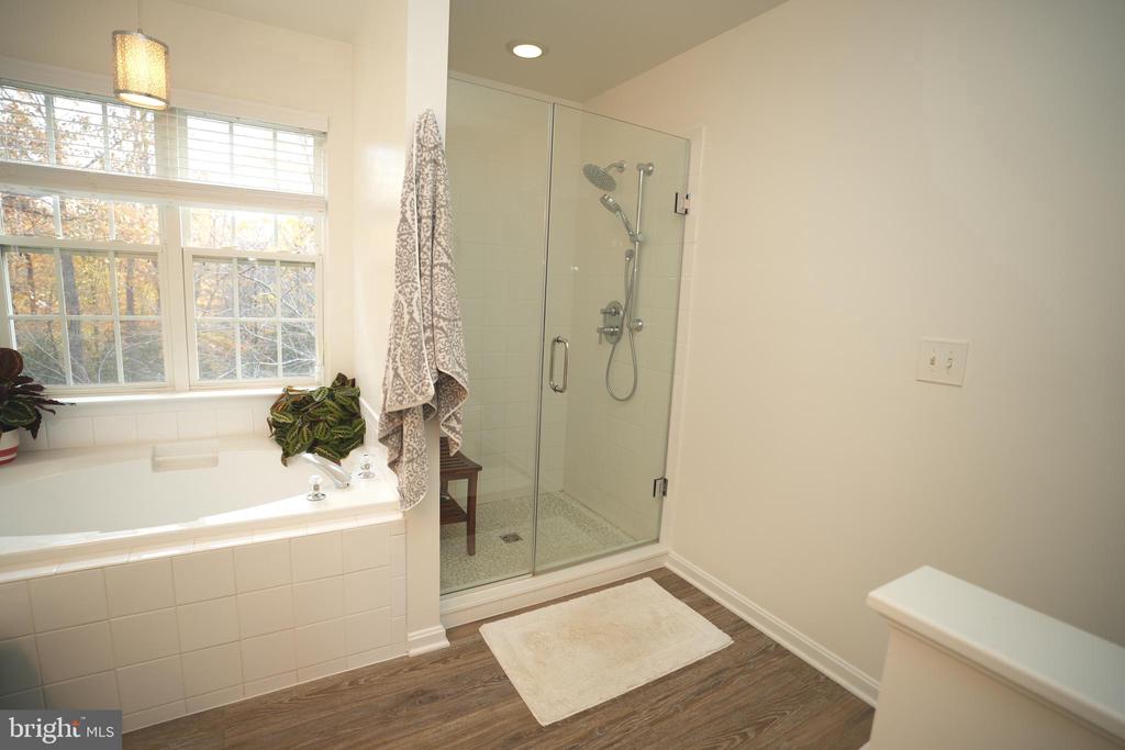 38711 HIDDEN POND COURT