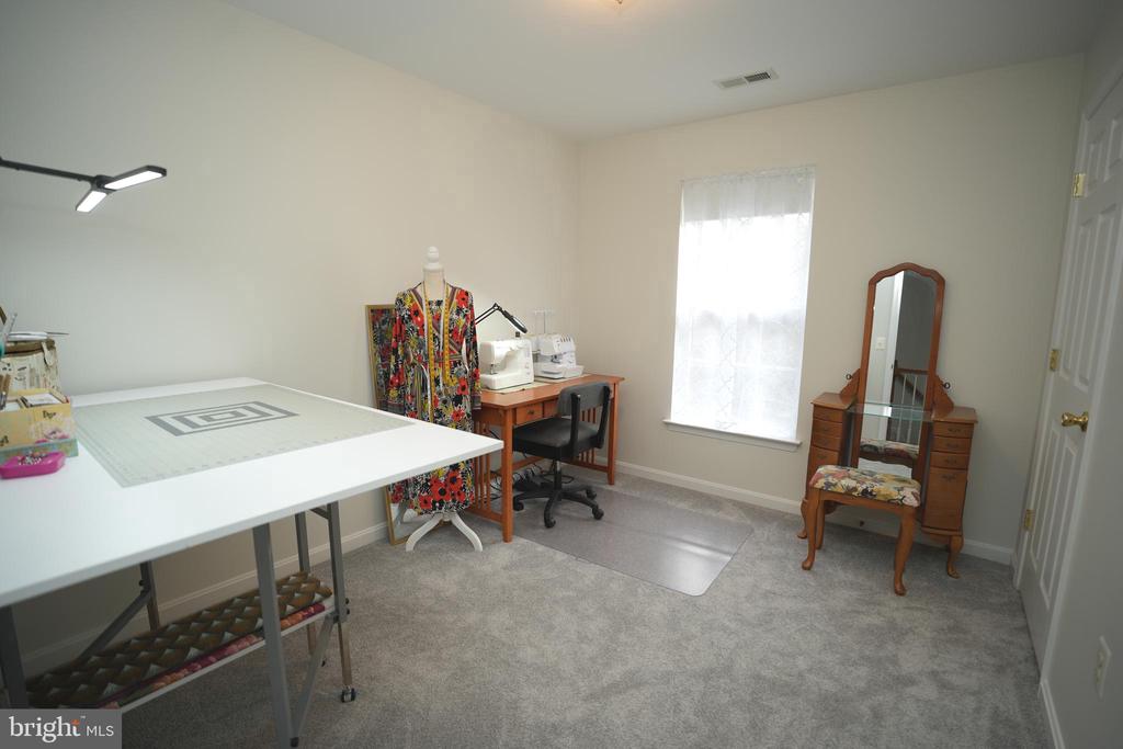 38711 HIDDEN POND COURT