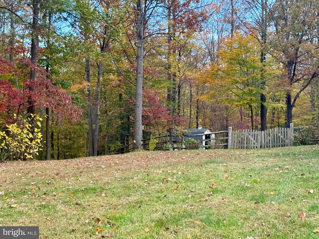 38711 HIDDEN POND COURT
