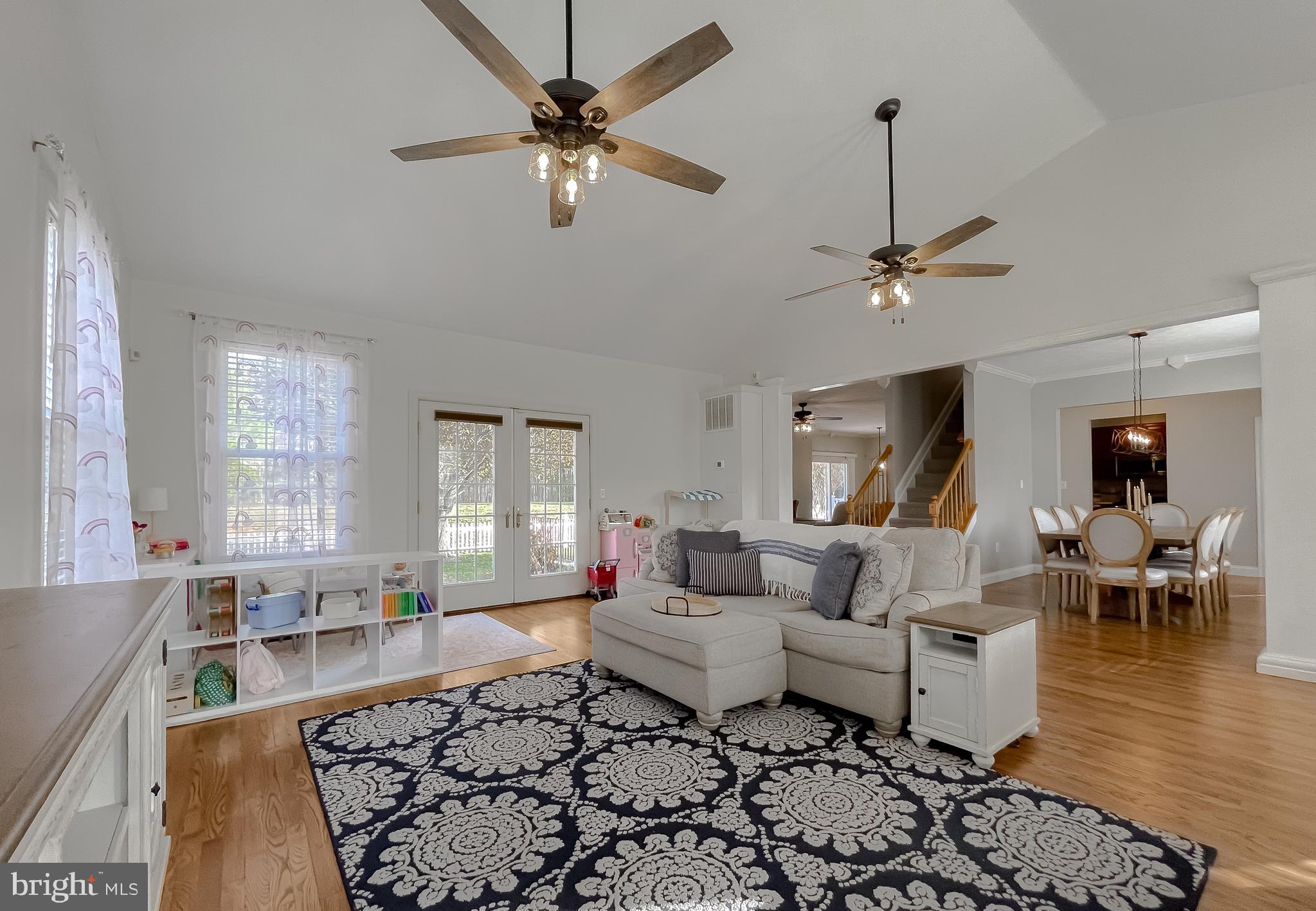 44180 CROSS BOW LANE