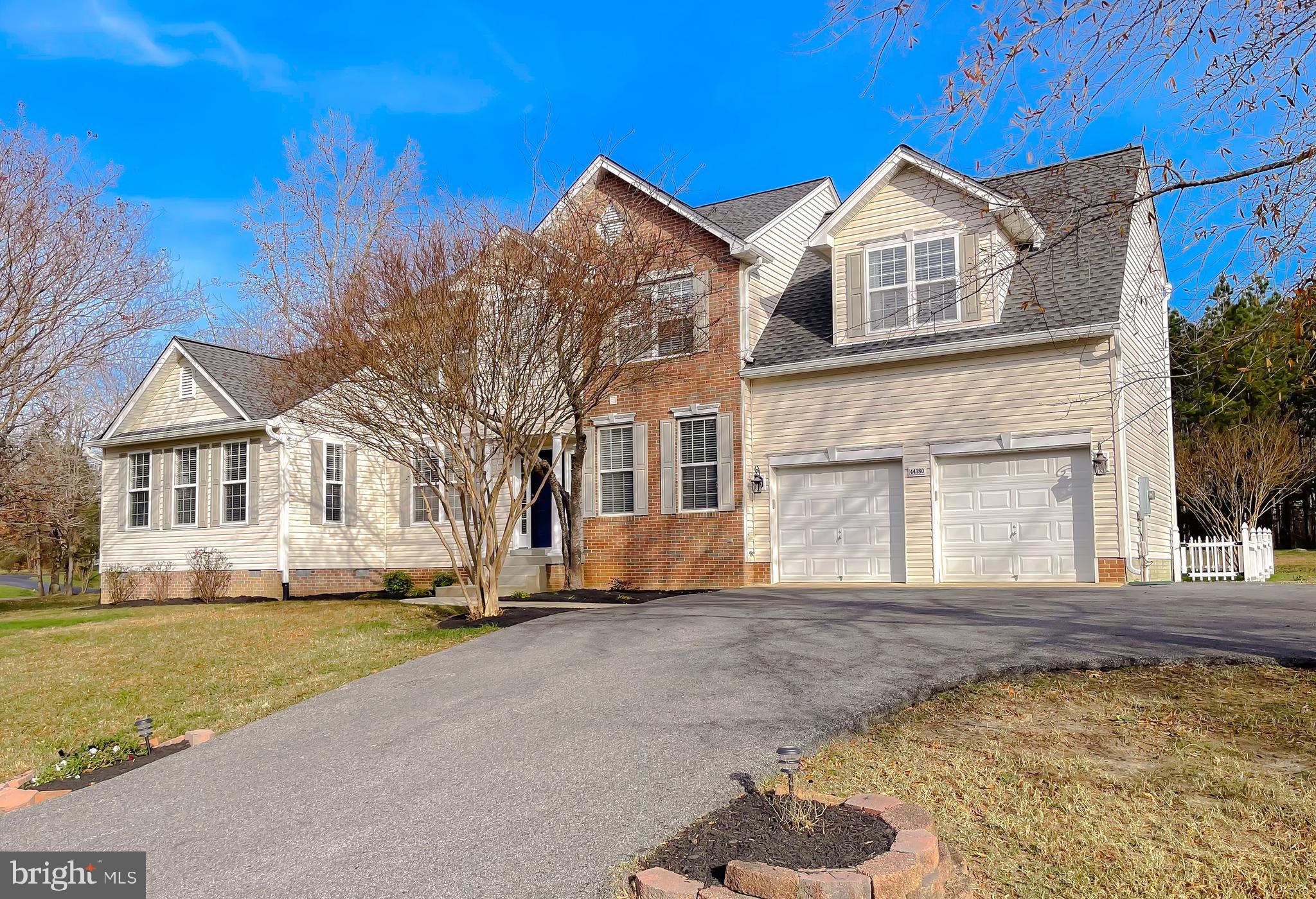 44180 CROSS BOW LANE