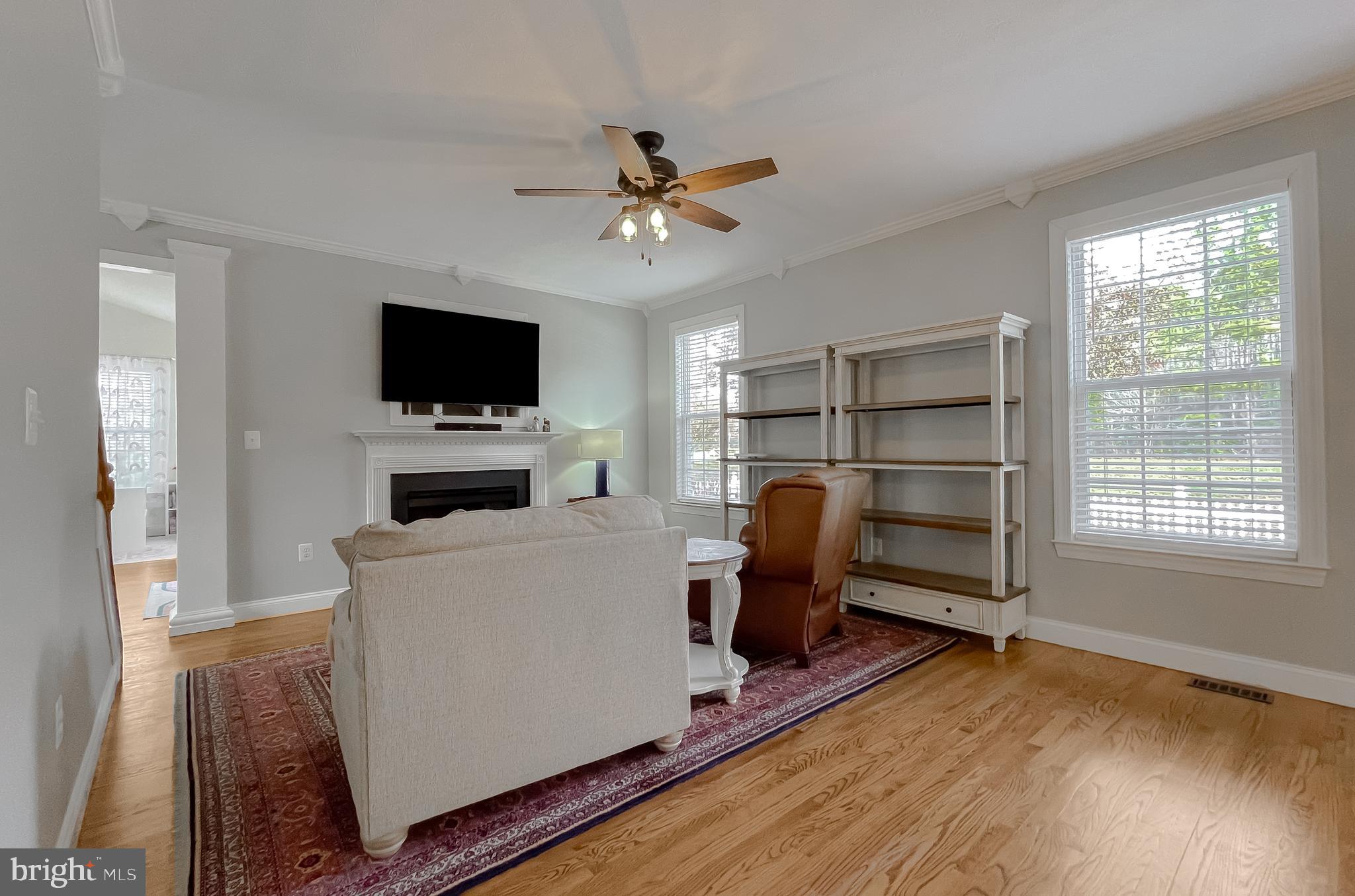 44180 CROSS BOW LANE