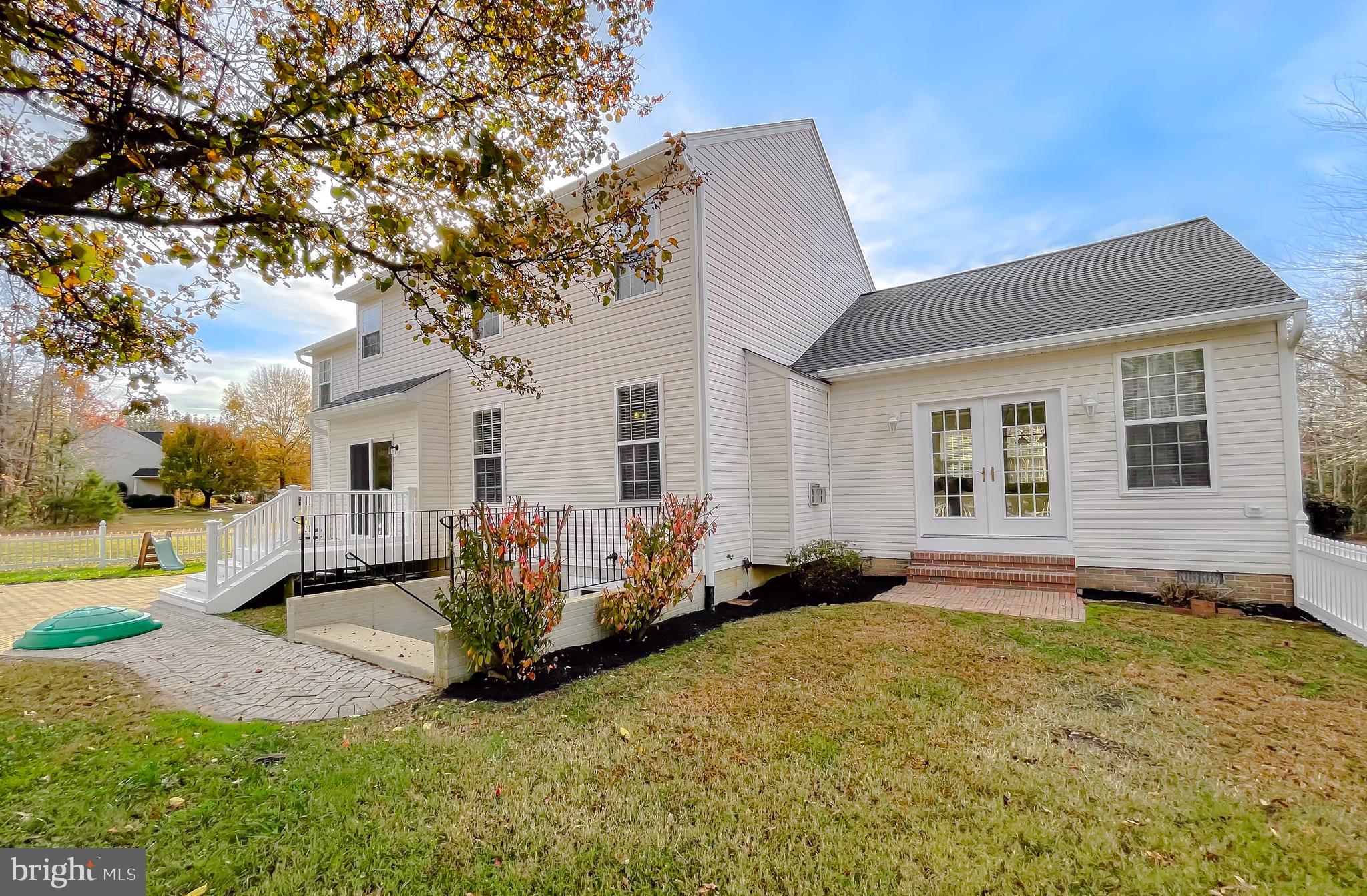 44180 CROSS BOW LANE