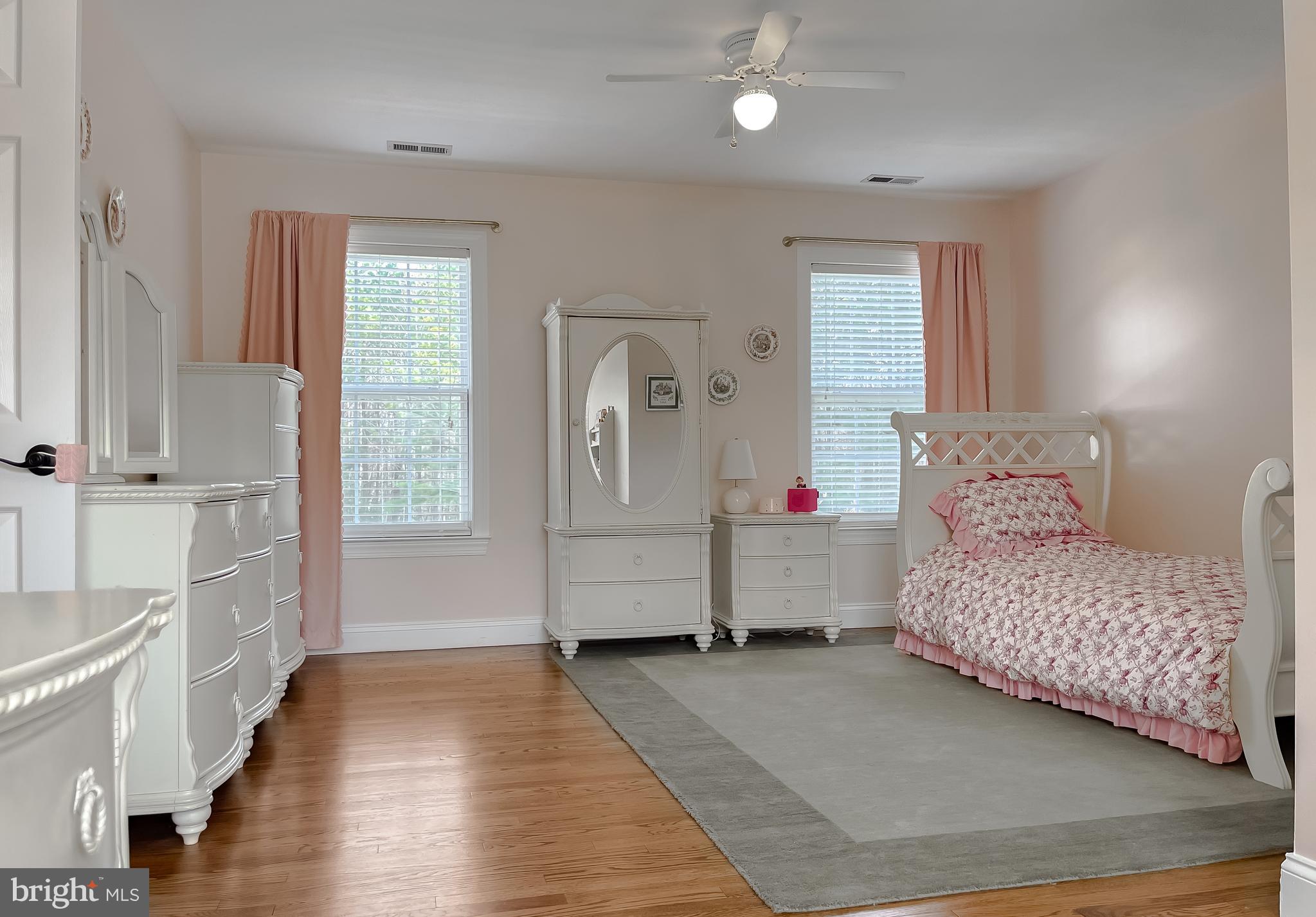 44180 CROSS BOW LANE