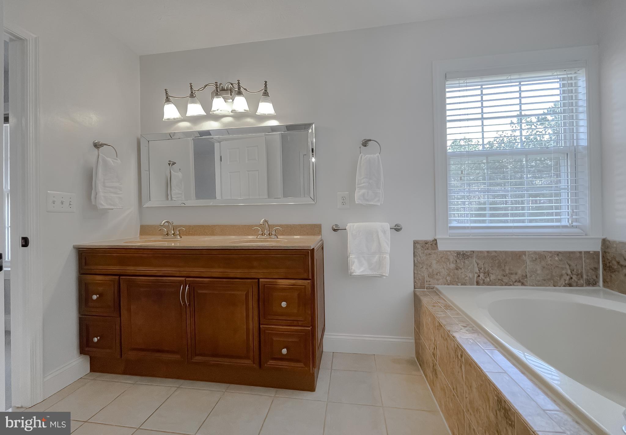 44180 CROSS BOW LANE
