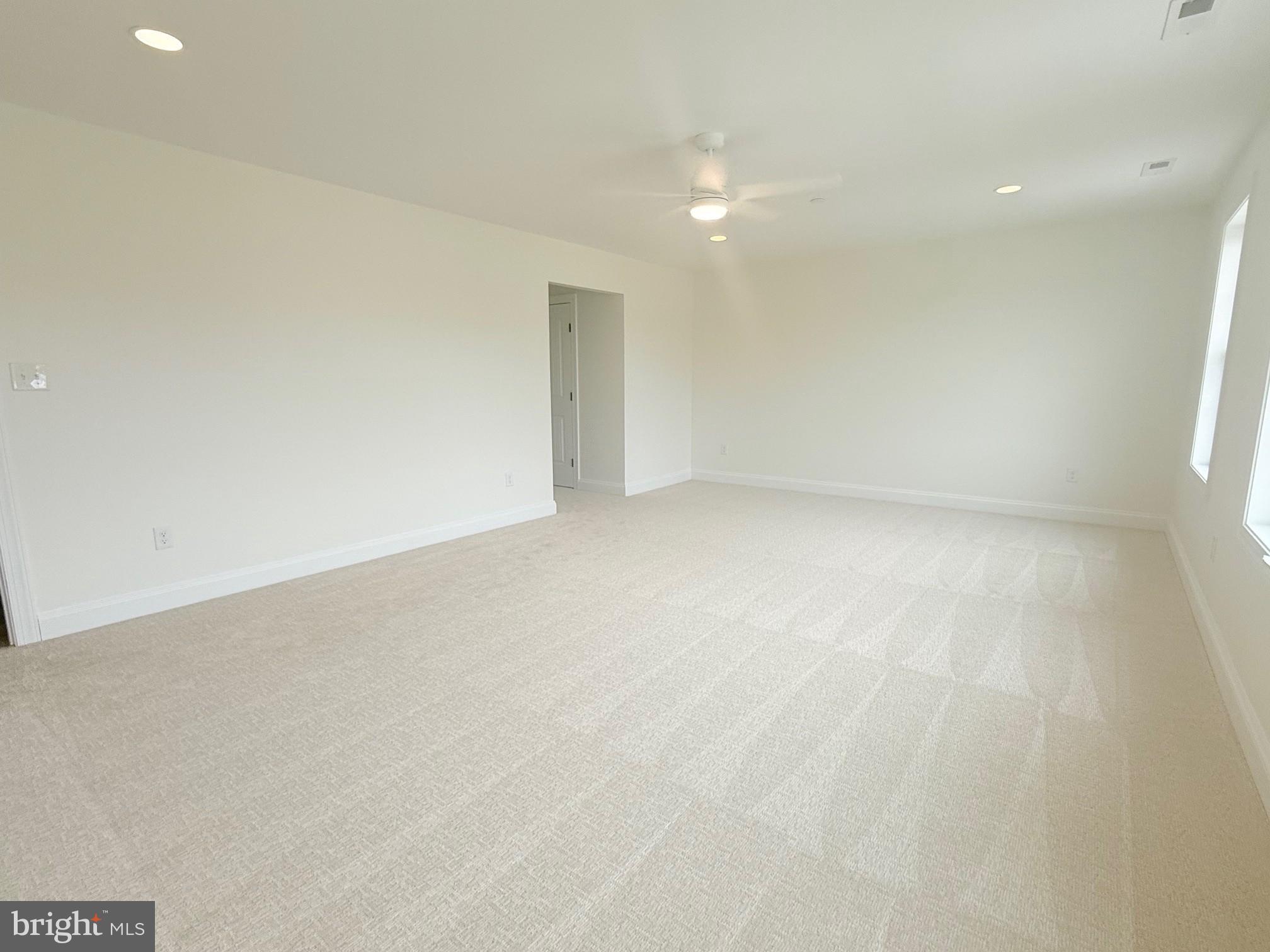 17490 LIGHTHOUSE COMMONS DRIVE