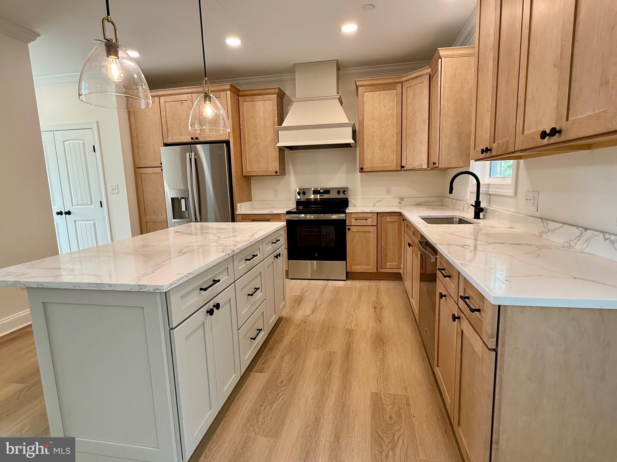 17490 LIGHTHOUSE COMMONS DRIVE