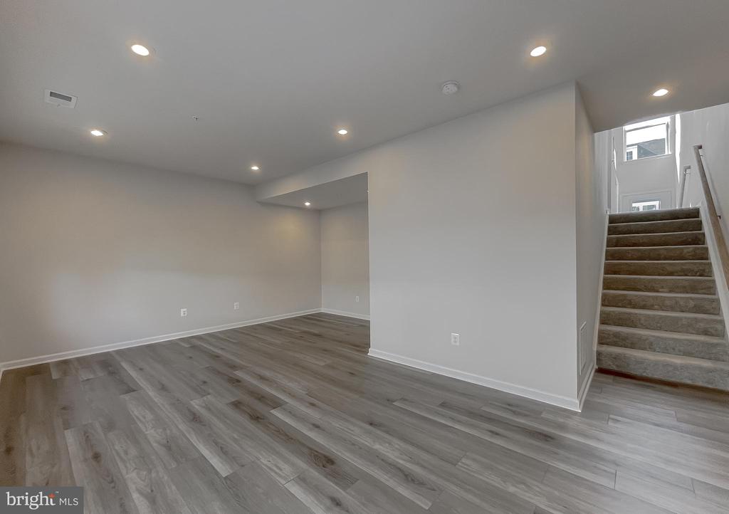 23296 SUGAR PINE LANE
