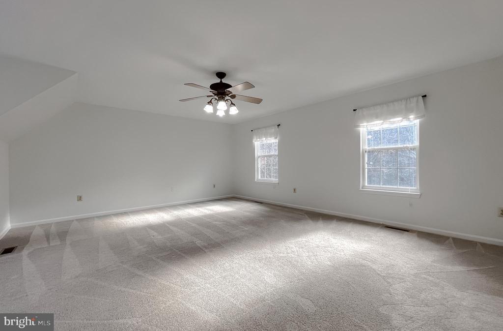 21060 WOODMERE DRIVE
