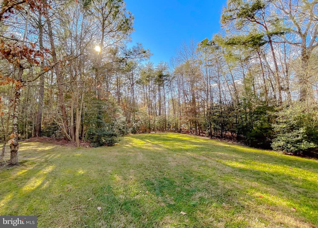 21060 WOODMERE DRIVE