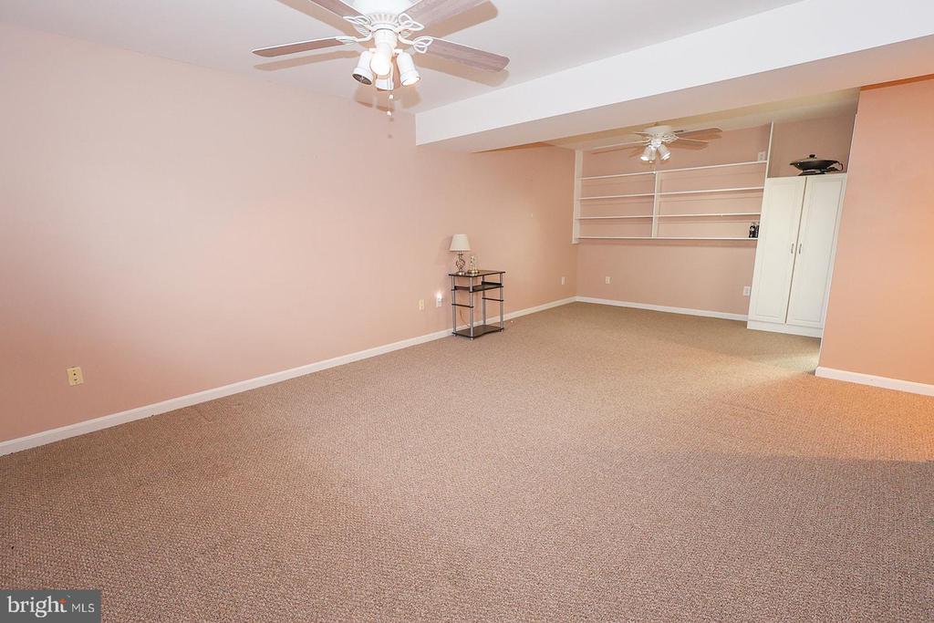 38877 JADE WAY