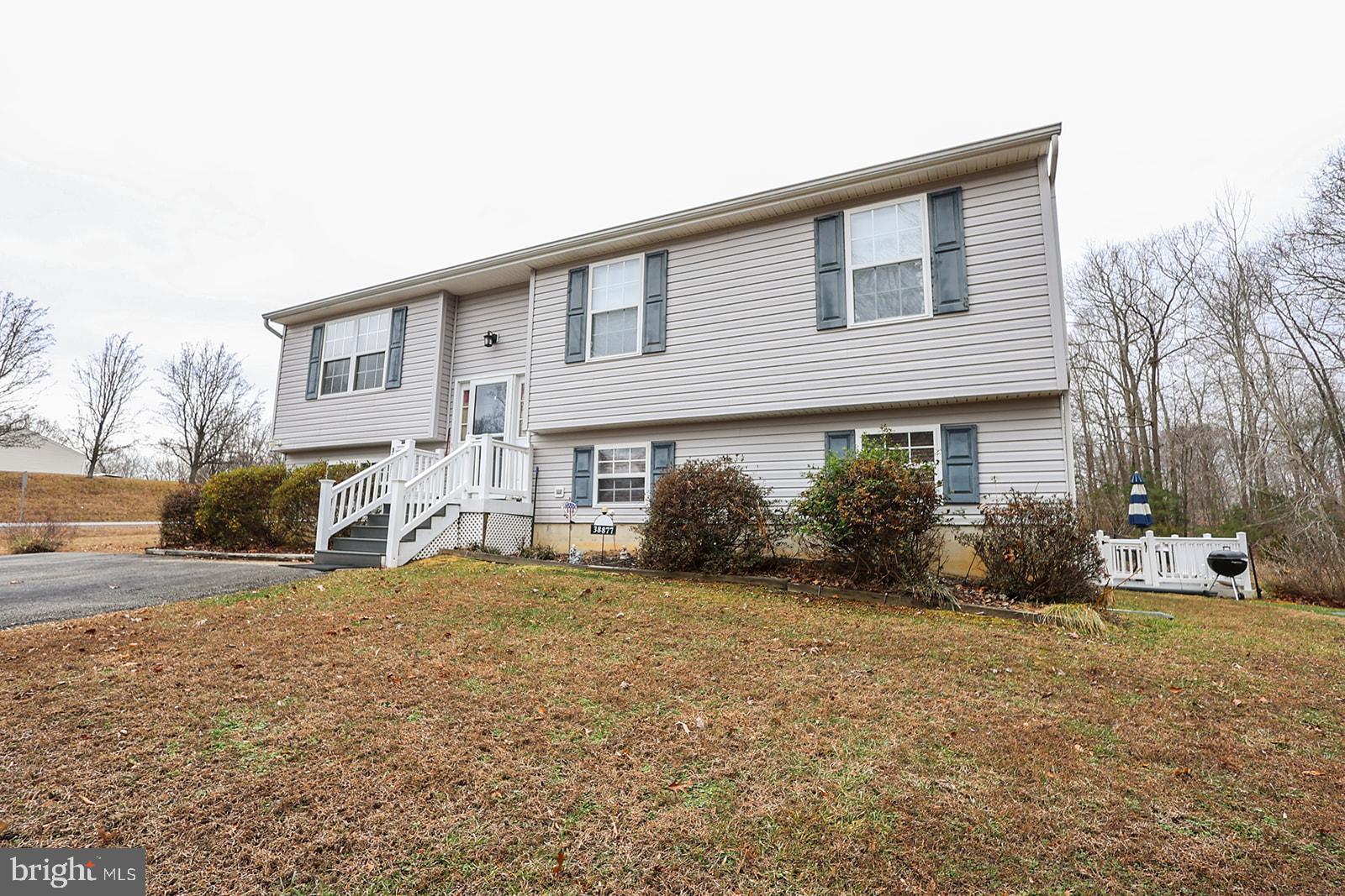 38877 JADE WAY