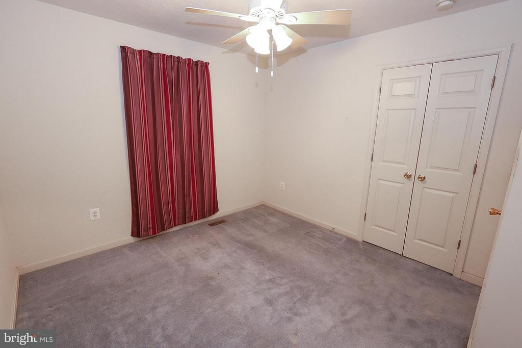38877 JADE WAY