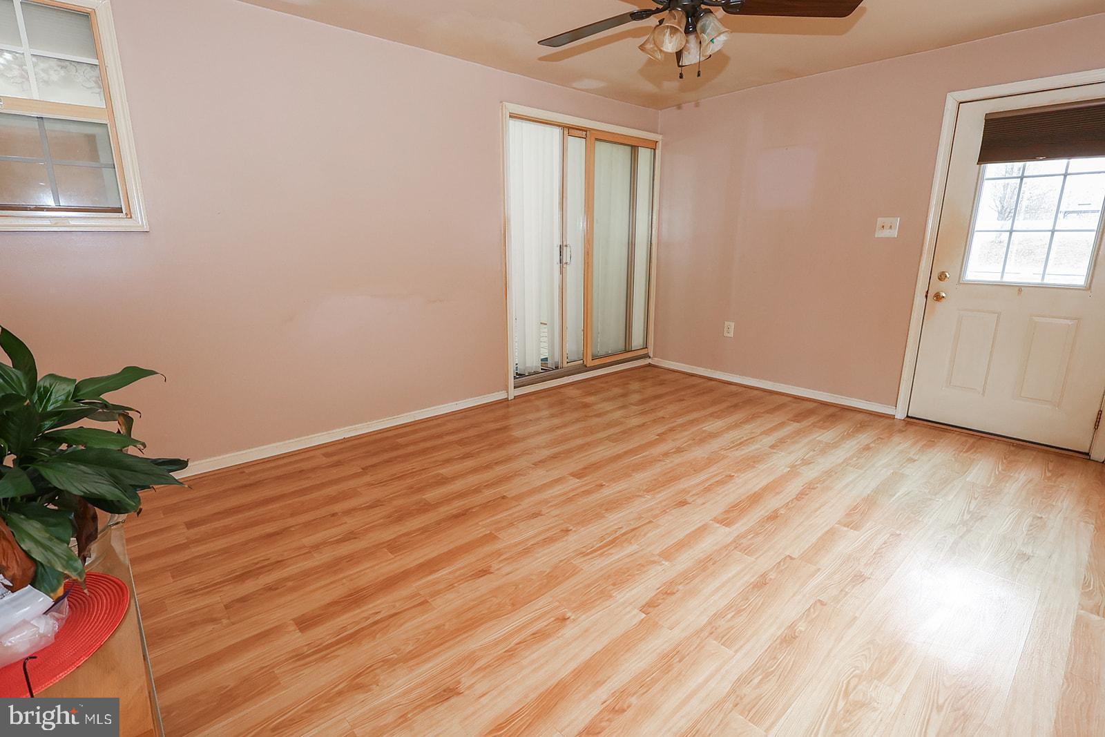 38877 JADE WAY