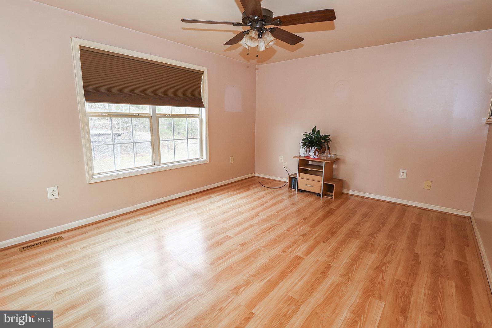 38877 JADE WAY