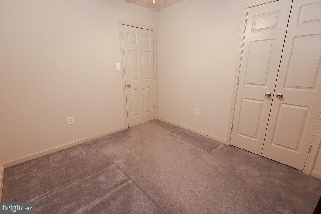 38877 JADE WAY