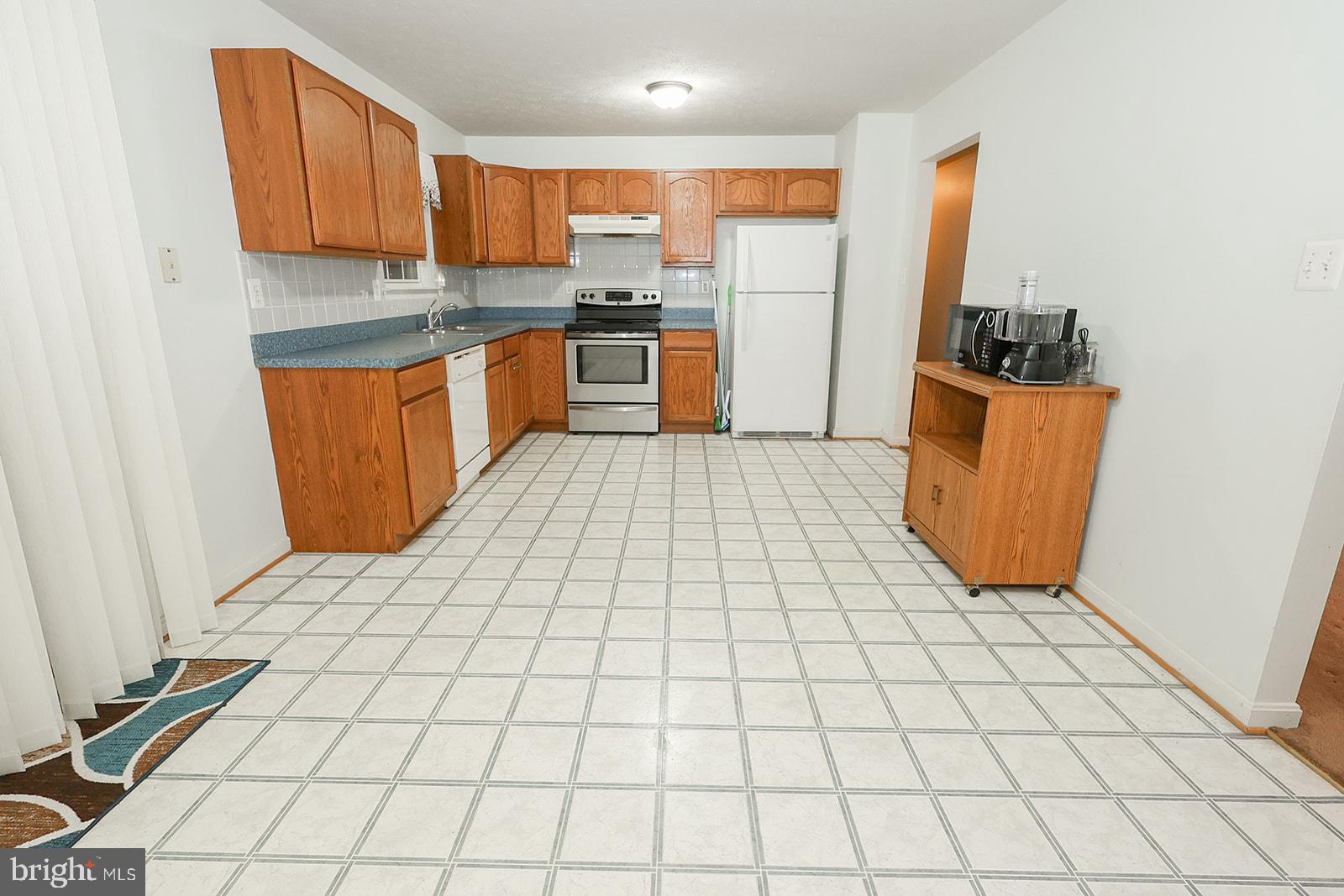 38877 JADE WAY