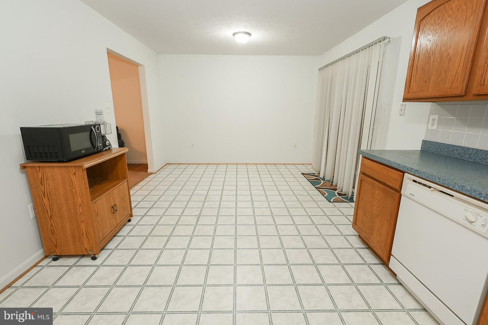 38877 JADE WAY