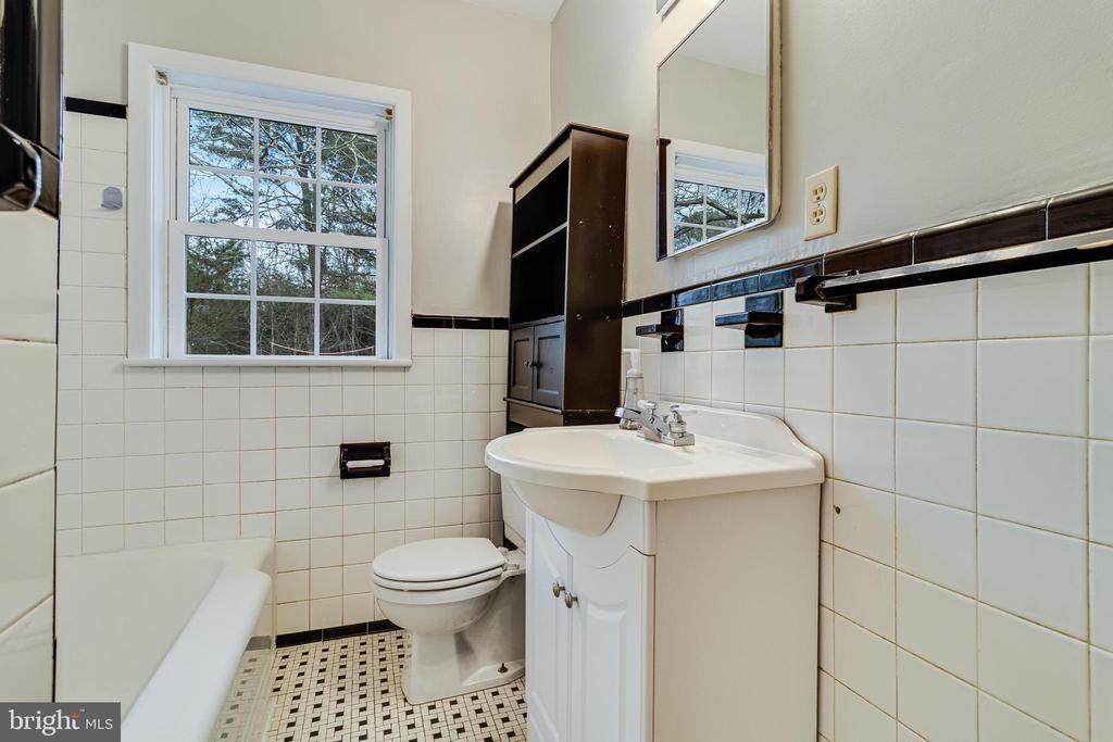 44620 SAINT ANDREWS CHURCH ROAD