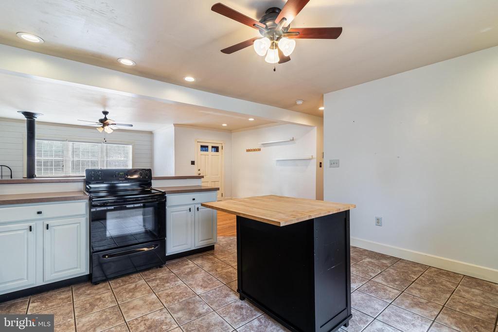44620 SAINT ANDREWS CHURCH ROAD