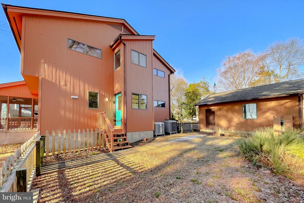22164 MILLER COURT