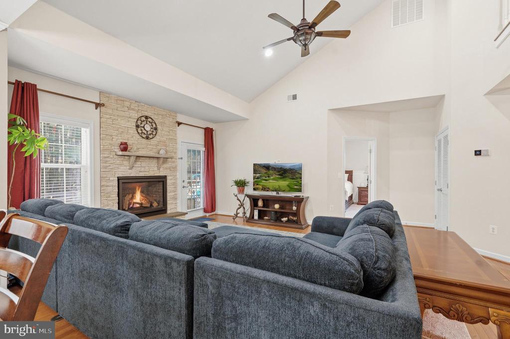 21549 OXFORD DRIVE