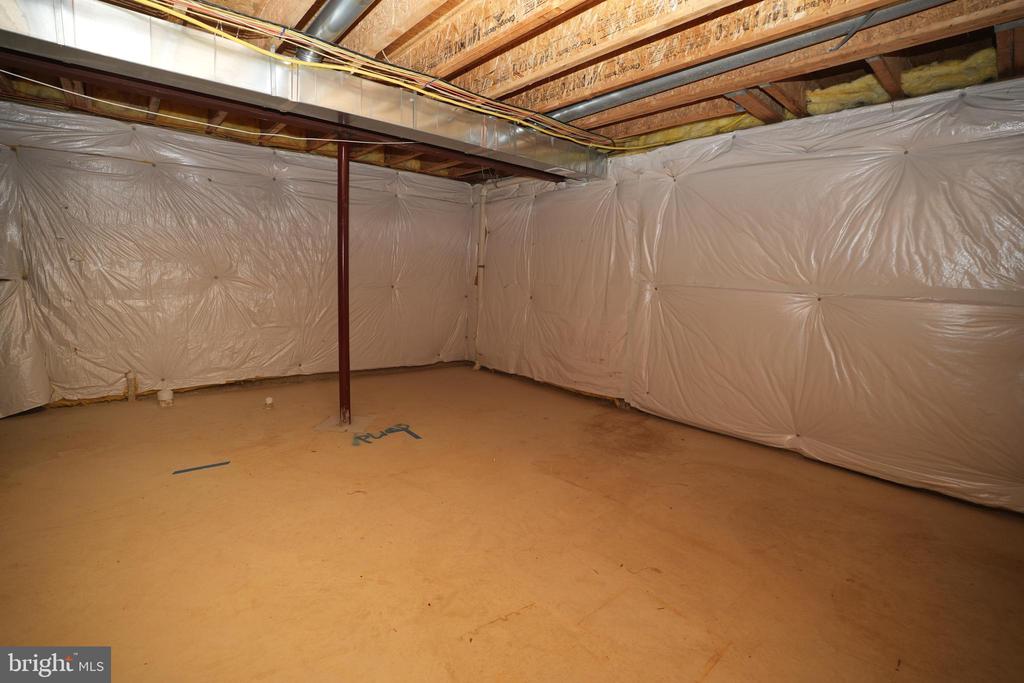 23422 CAMELLIA COURT