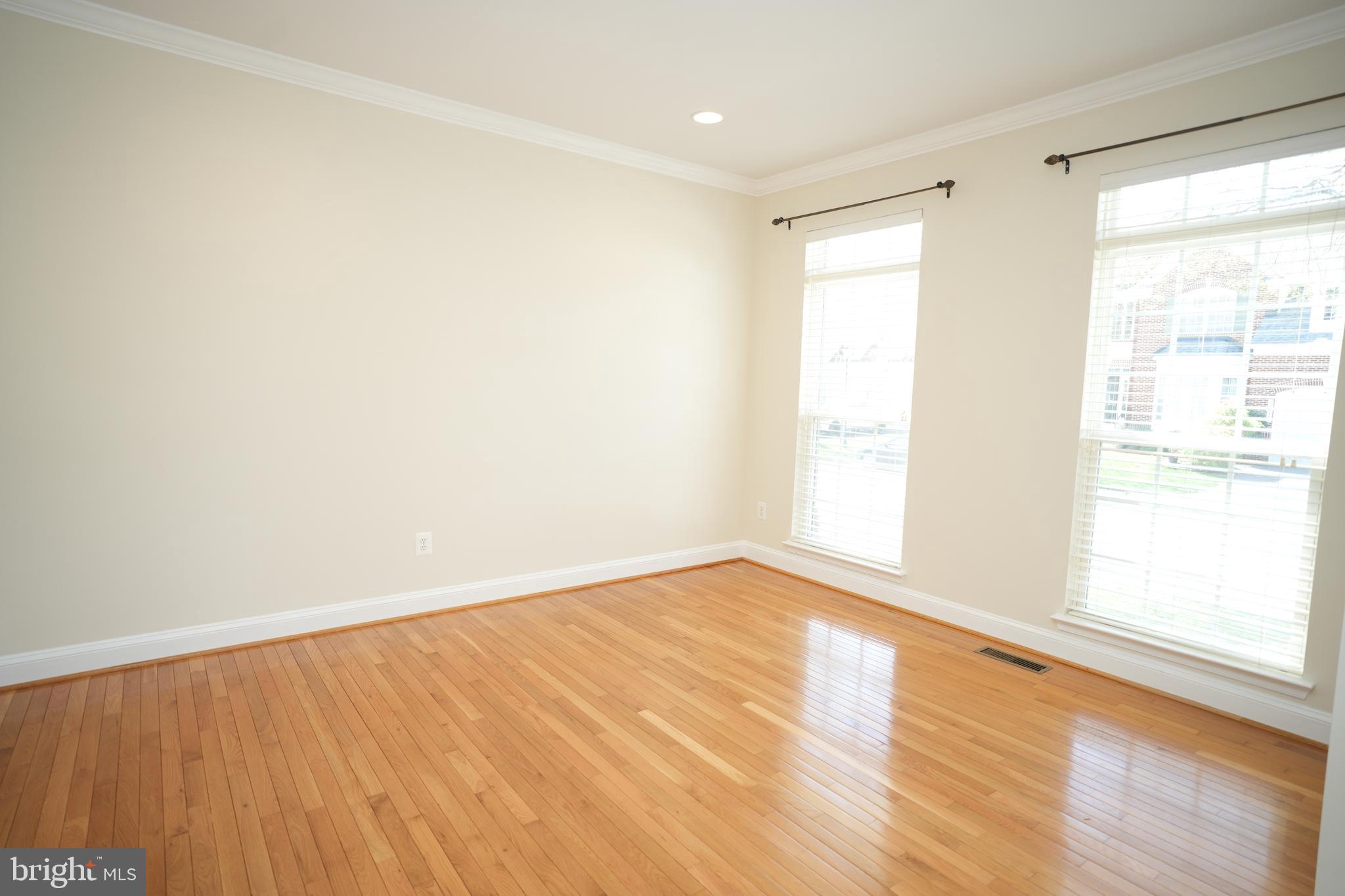 23422 CAMELLIA COURT