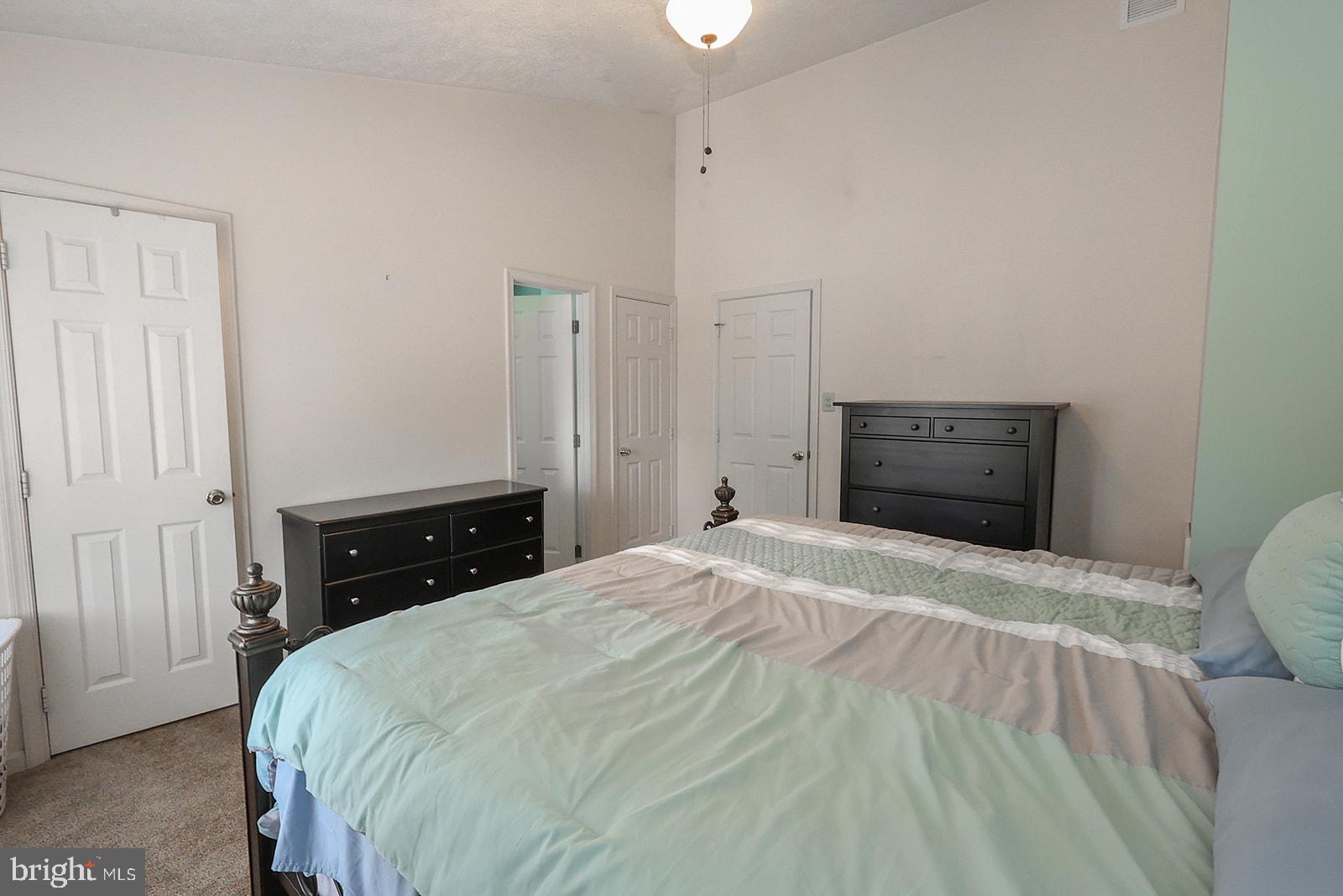 22141 SAINT LEONARDS CIRCLE
