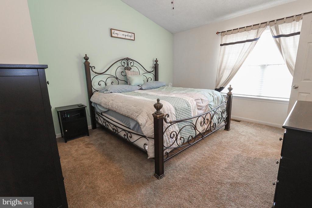 22141 SAINT LEONARDS CIRCLE