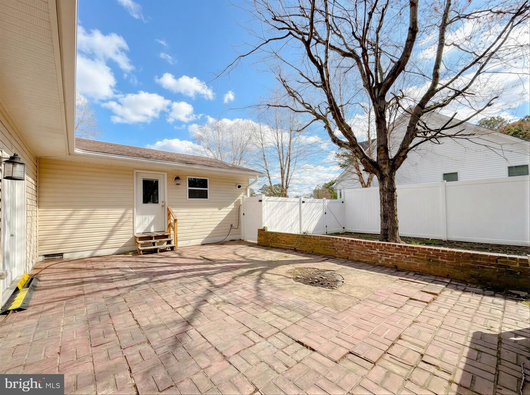 44939 SHORE DRIVE
