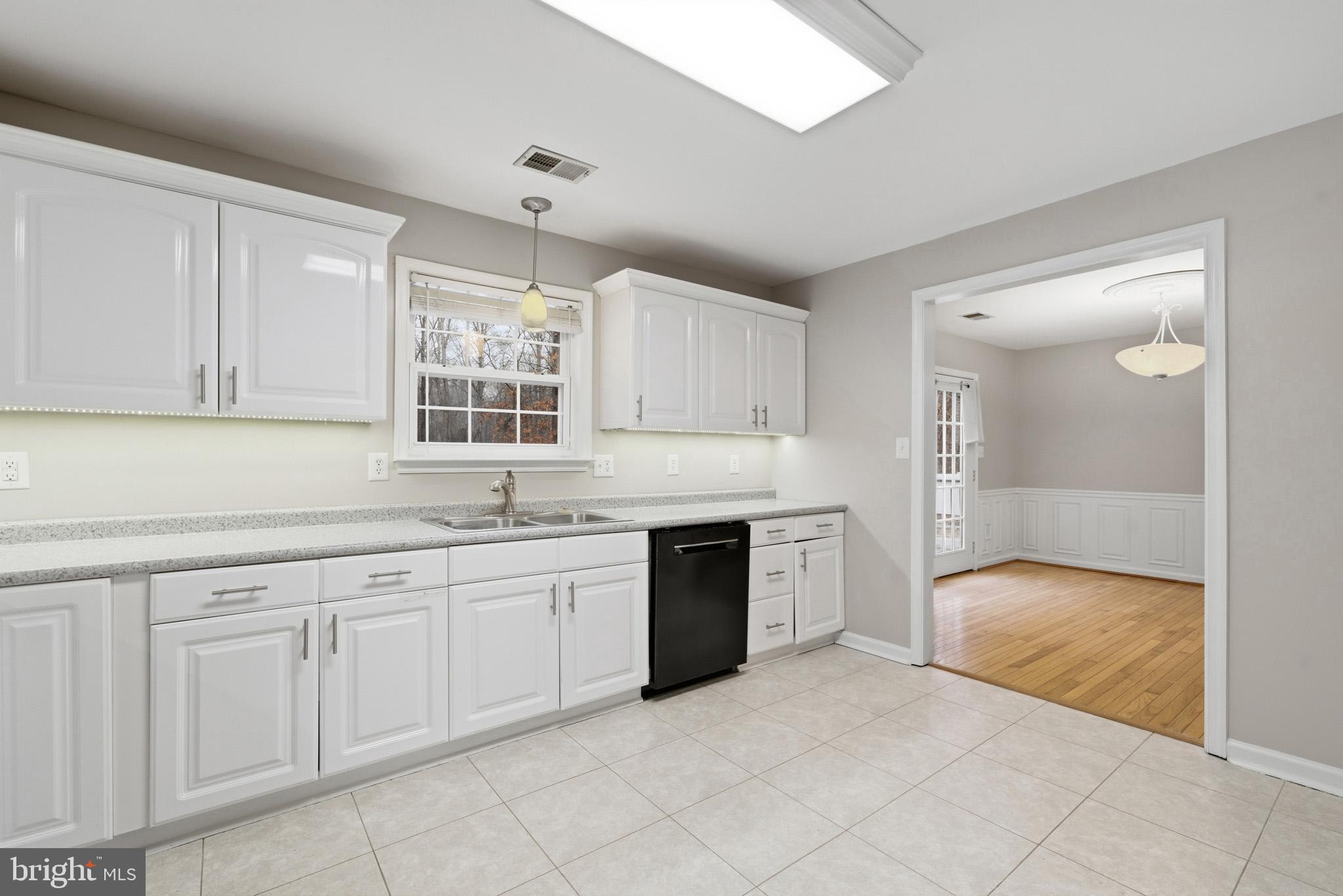 22343 NEWTOWNE NECK ROAD