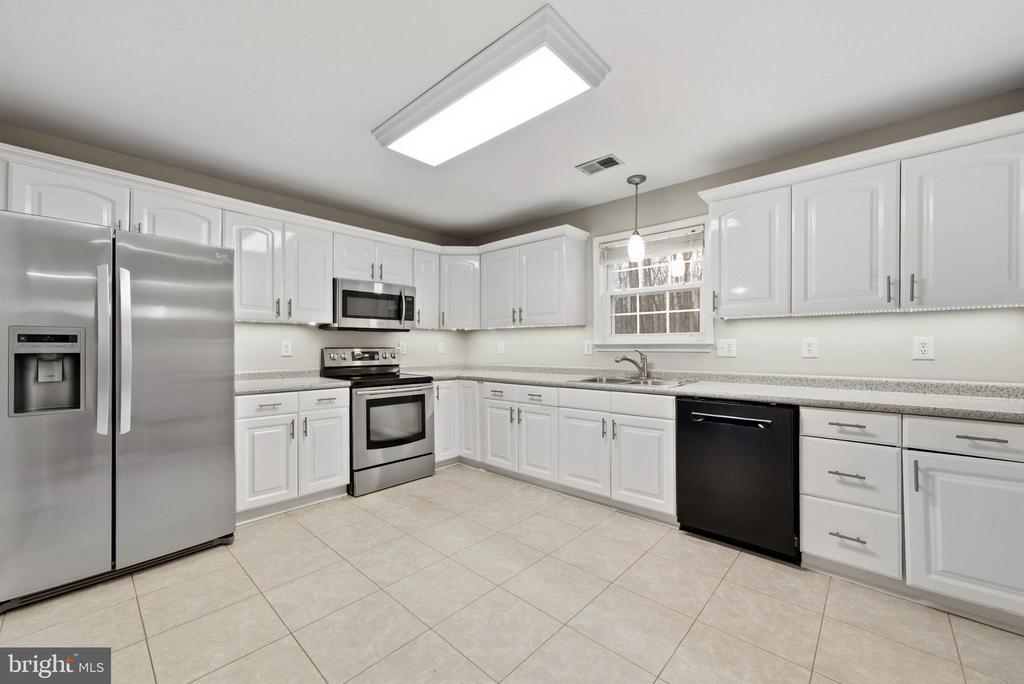 22343 NEWTOWNE NECK ROAD