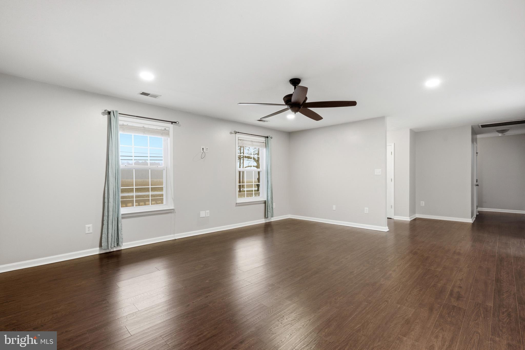 22343 NEWTOWNE NECK ROAD