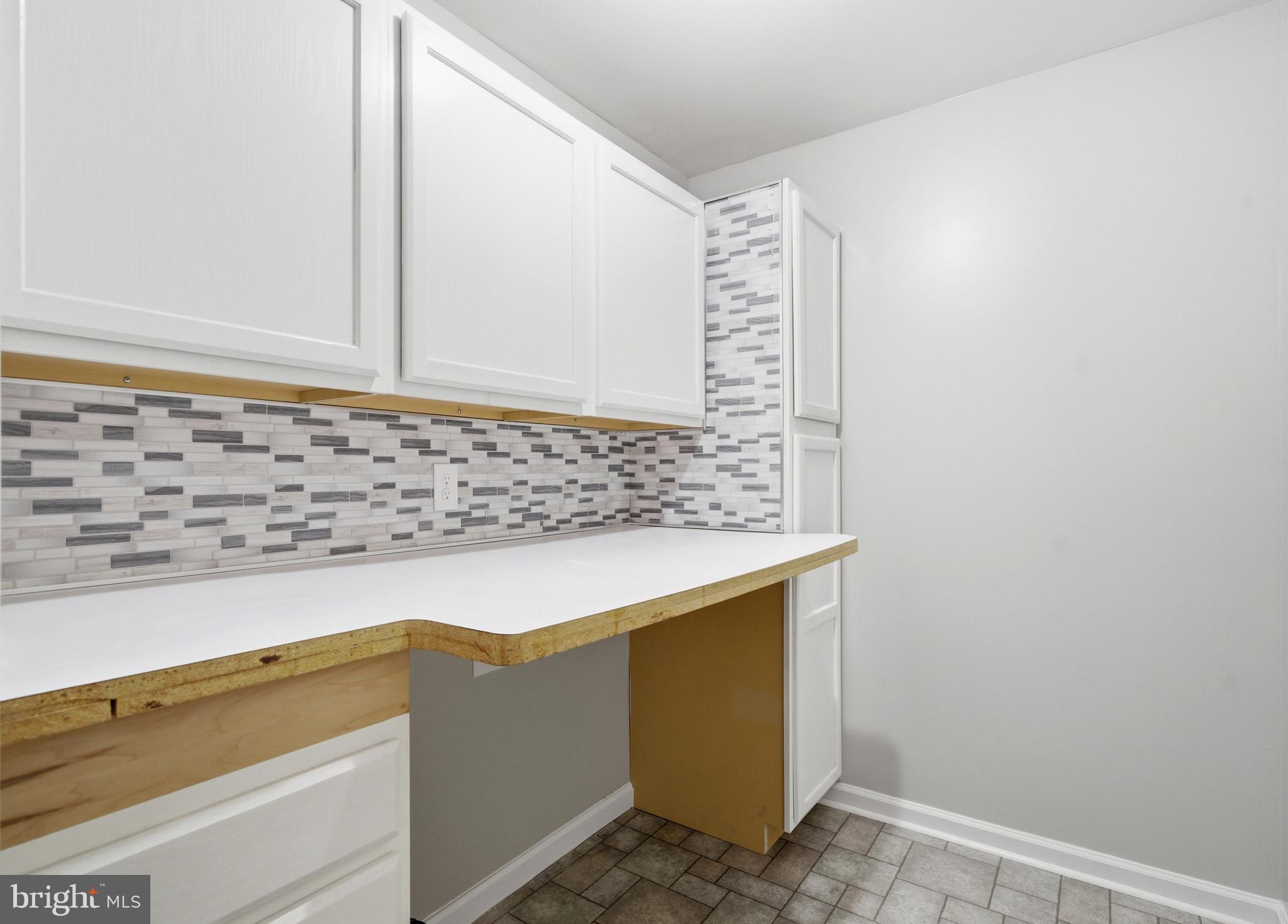 22343 NEWTOWNE NECK ROAD