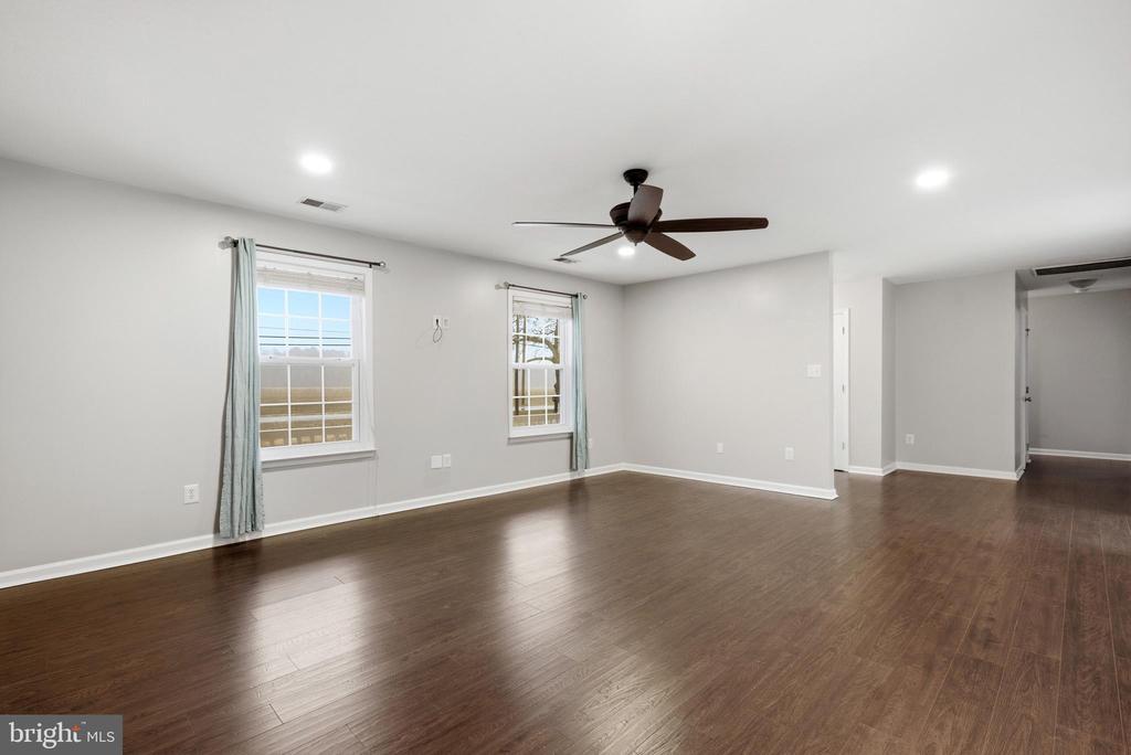 22343 NEWTOWNE NECK ROAD
