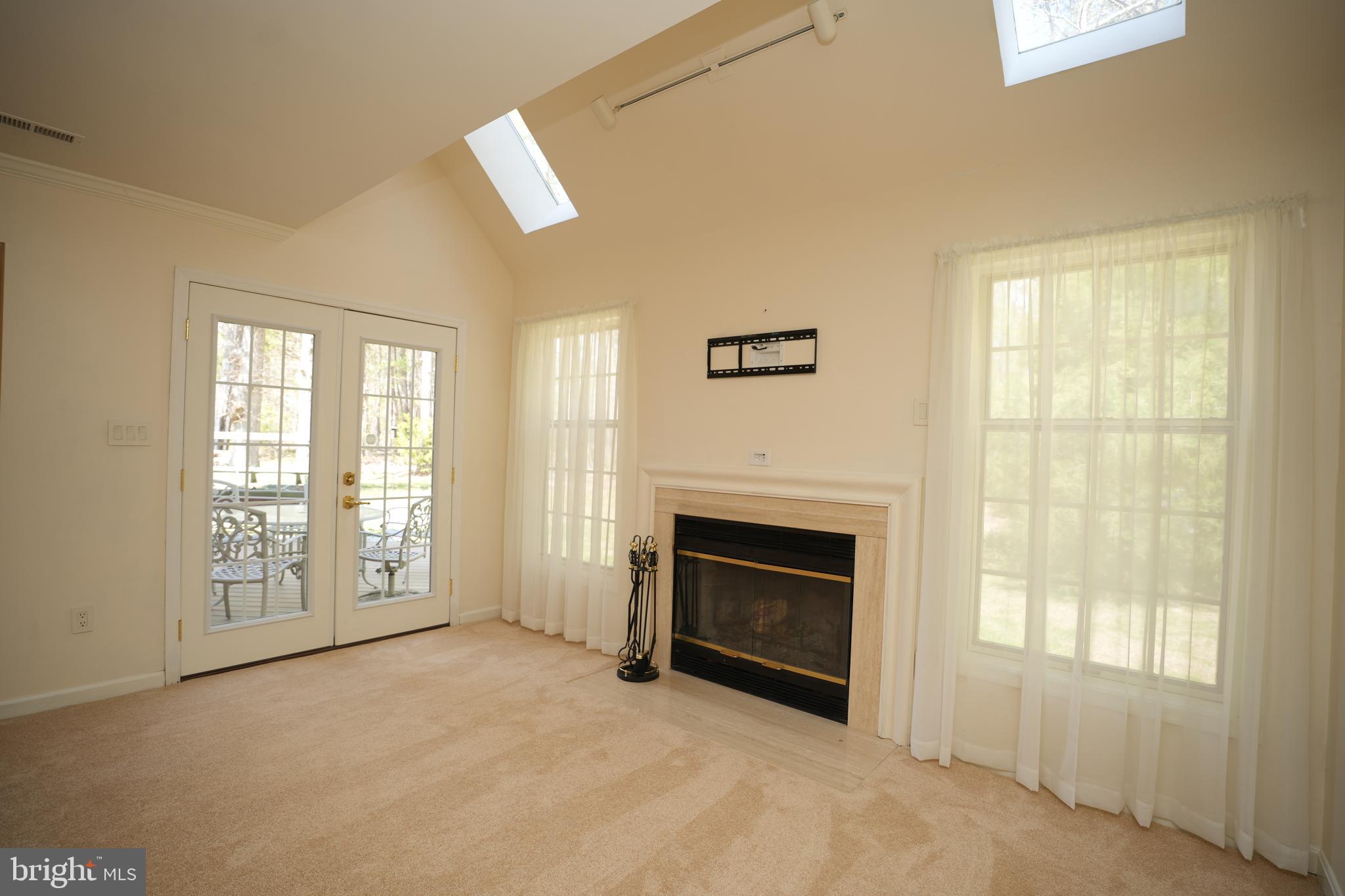 48096 MAYFLOWER DRIVE