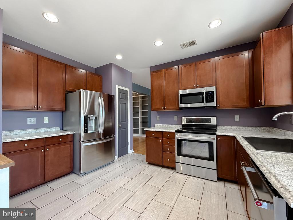 21307 JETTISON COURT